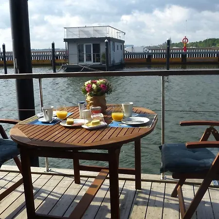 Harmonie - Stern Hausboot Casa de Férias